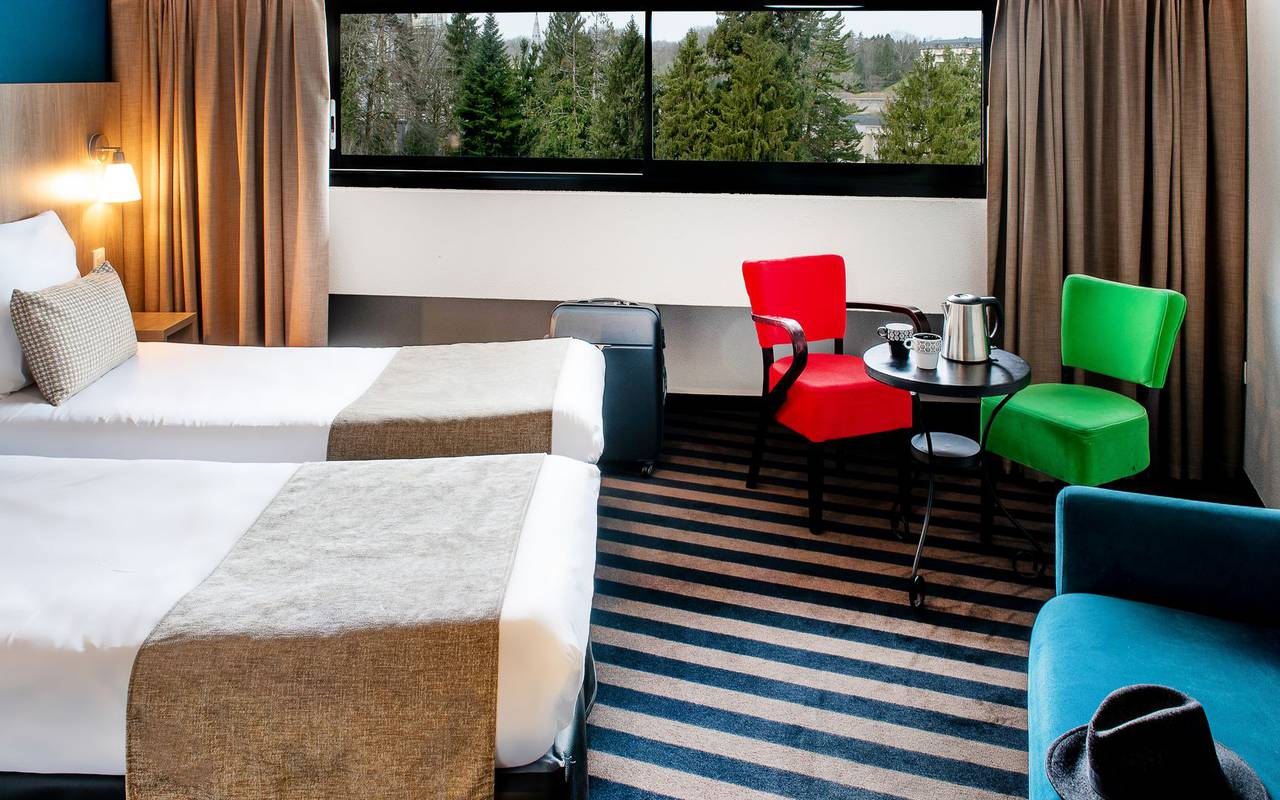 Spacious suite, accomodation Occitanie, hotel Panorama